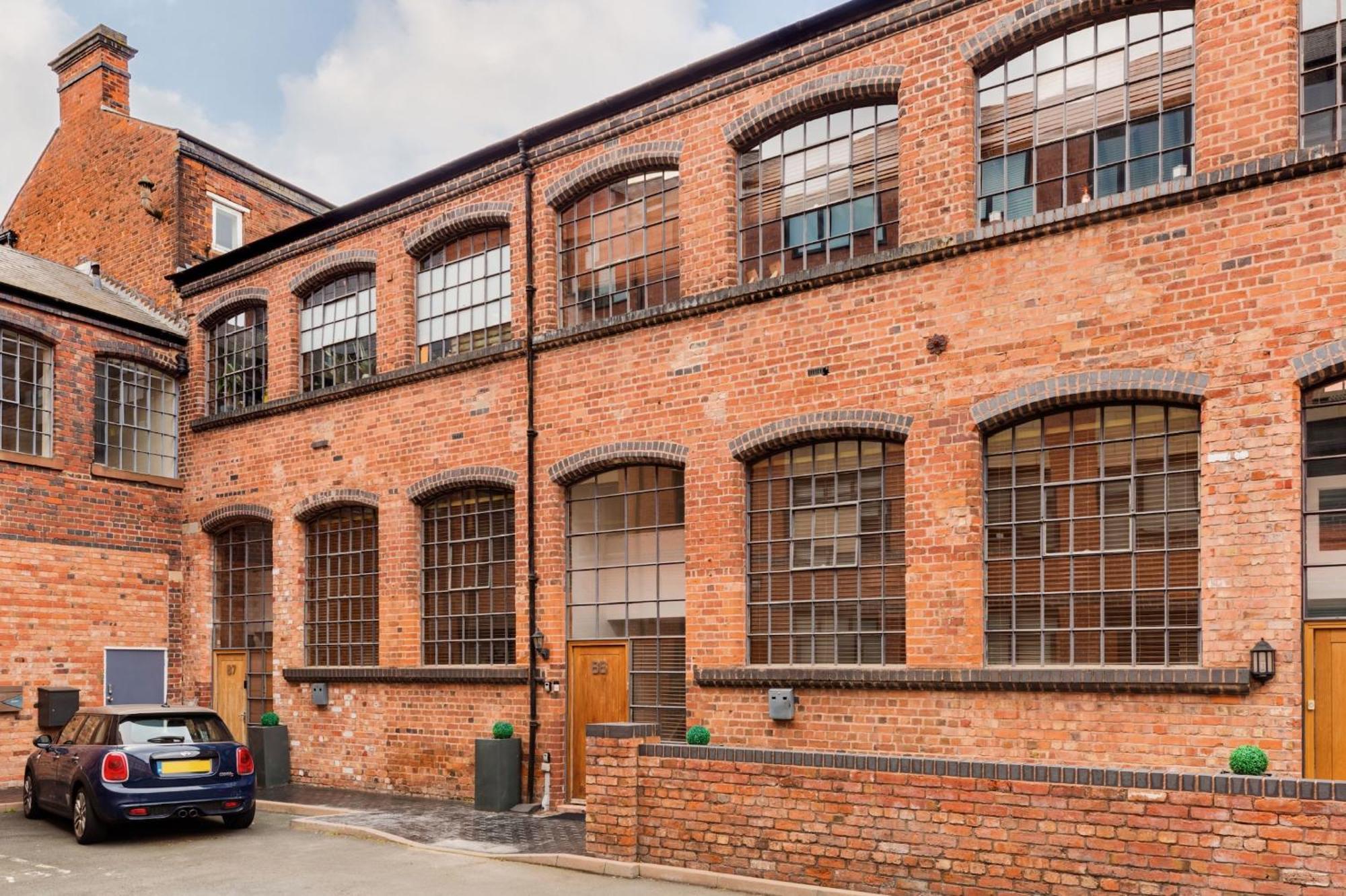 High End Luxury Townhouse In Jq, 4 Bedrooms, Flat Screen Tv In All Rooms, Free Parking, Near Birmingham City Centre Deposit Required Eksteriør bilde